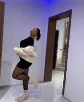 Willow +971556255850