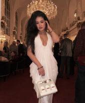 Selena +971554476080